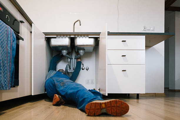 Professional Leak Detection technician working in Marietta, GA